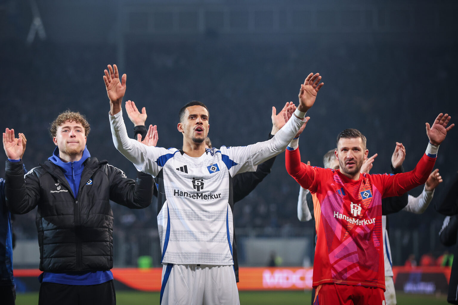 Robert Glatzel feierte beim 3:0-Sieg gegen den 1. FC Magdeburg sein umjubeltes Comeback nach fünfmonatiger Verletzungspause. Auf dem Weg zum heiß ersehnten Aufstieg will der wieder genesene Torjäger persönliche Eitelkeiten derweil hinten anstellen.