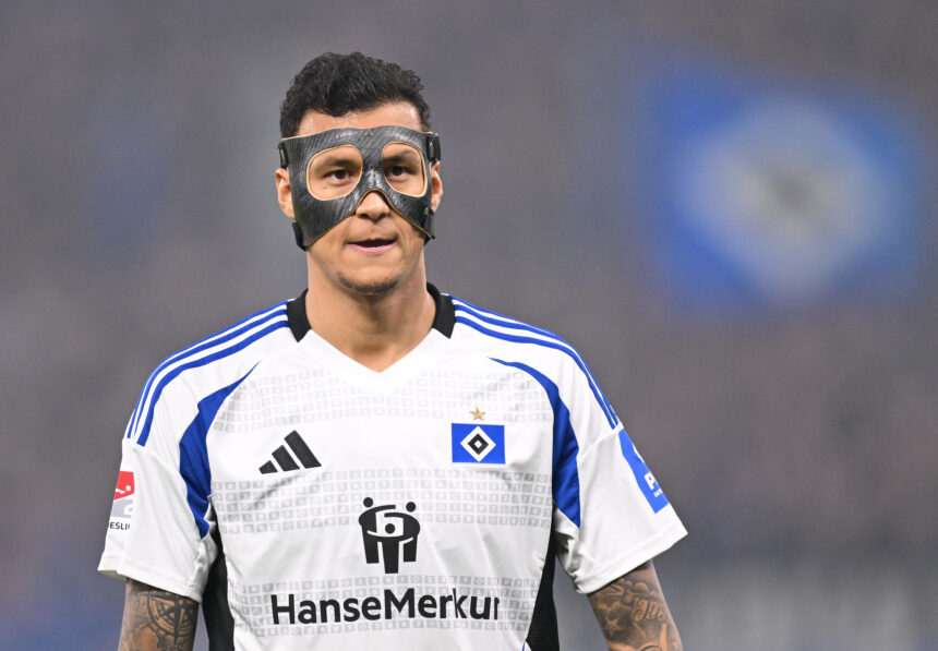 Torjäger Davie Selke zählt zu den größten Aufstiegshoffnungen des HSV. Insbesondere mit Maske trifft der Angreifer wie am Fließband. Doch wie lange der 30-Jährige an seinem neuen Markenzeichen festhalten wird, ist offen.