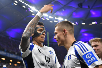 Torjäger Davie Selke zählt zu den größten Aufstiegshoffnungen des HSV. Insbesondere mit Maske trifft der Angreifer wie am Fließband. Bis Saisonende könnte er an seinem neuen Markenzeichen festhalten.