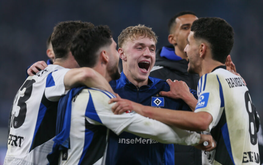 Als der HSV am vorletzten Spieltag mit 0:2 beim SC Paderborn verlor, kursierten bereits die ersten Frühlingswitze im Netz. Doch durch den Kantersieg über Fortuna Düsseldorf bereiteten die Rothosen diesen Erzählungen ein vorläufiges Ende.