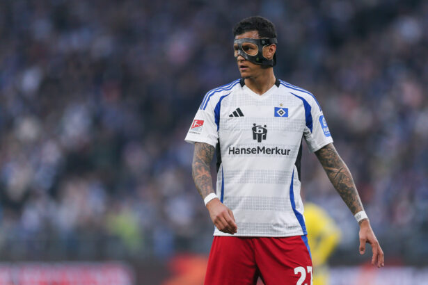 Davie Selke saß auf Schalke überraschend zunächst nur auf der Bank.