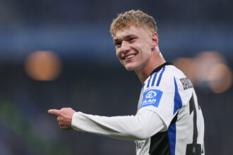 Adam Karabec ist weiter Thema beim HSV.