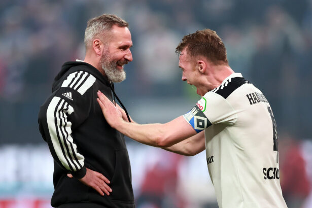 HSV: Tim Walter ist mit seinen Ex-Spielern weiter im Austausch.