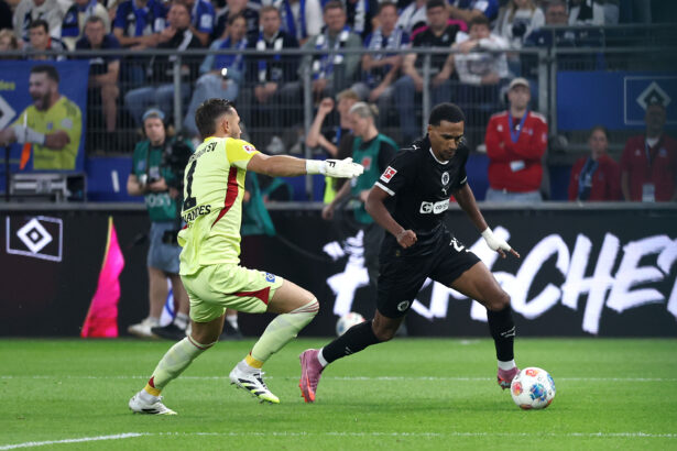 Daniel Heuer Fernandes konnte das 0:2 gegen St. Pauli nicht mehr verhindern.