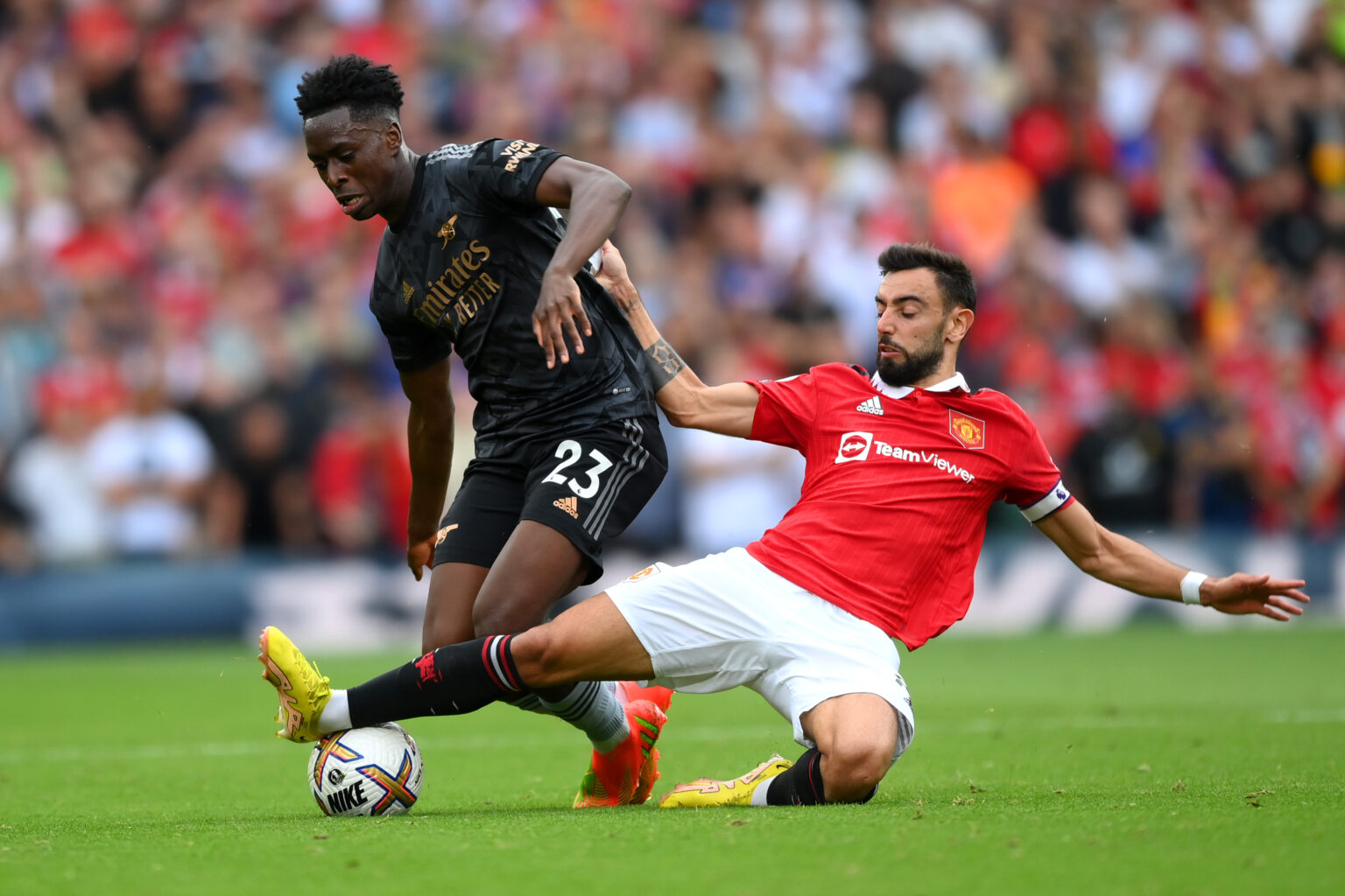Albert Sambi Lokonga steht vor einem Wechsel zum HSV.