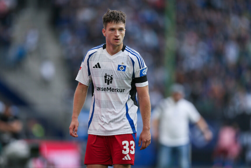 Noah Katterbach im HSV-Trikot