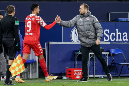 Robert Glatzel spielte vor seinem Wechsel nach Hamburg für Mainz 05.