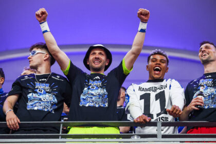 Daniel Heuer Fernandes, Ransford Königsdörffer und Jonas Meffert trugen entscheidend zum Aufstieg bei.