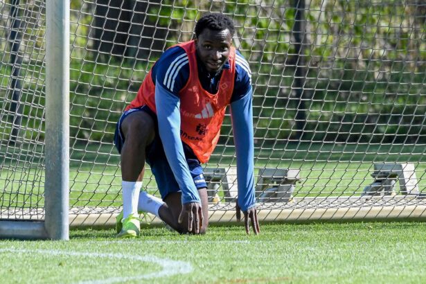 Philip Otele