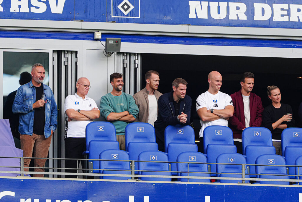 HSV-Verantwortliche und Ex-Spieler 